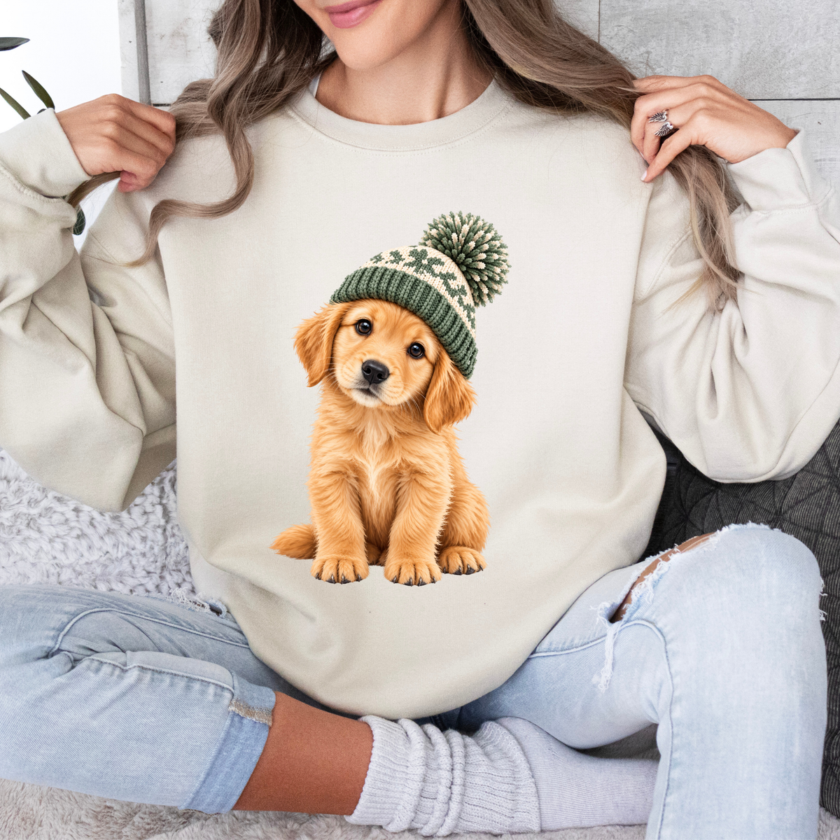 Cute Golden Retriever Winter Hat Sweatshirt