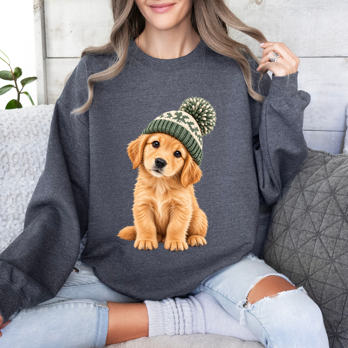 Cute Golden Retriever Winter Hat Sweatshirt