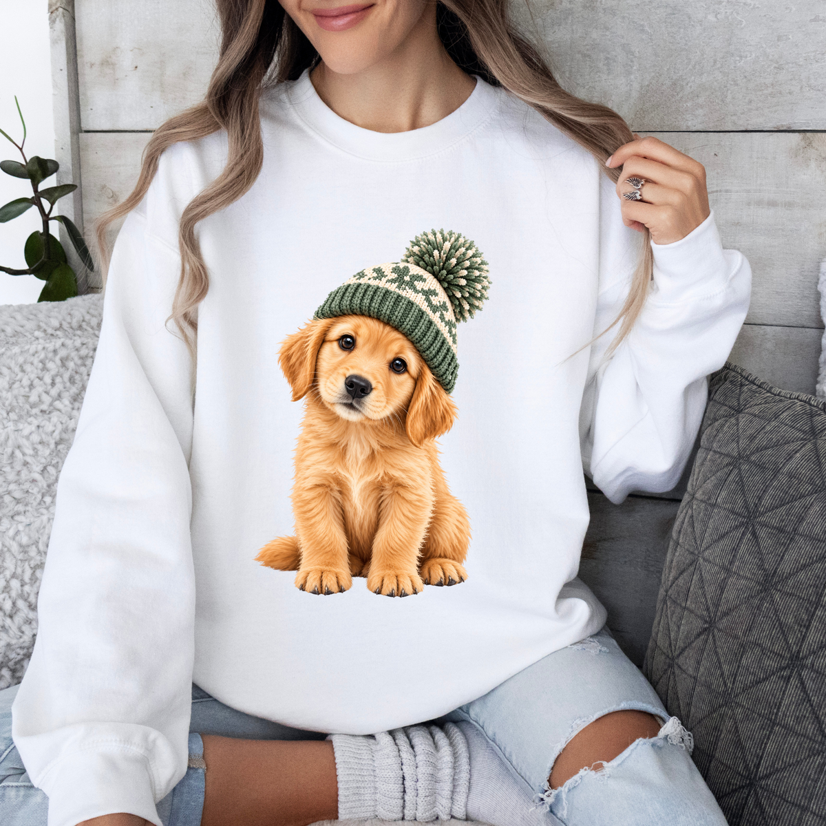 Cute Golden Retriever Winter Hat Sweatshirt